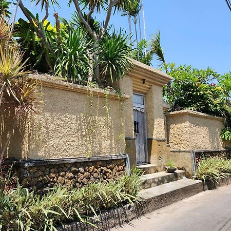 Villa Nesanur - Comfortable & Spacious Beachside Sanur Εξωτερικό φωτογραφία